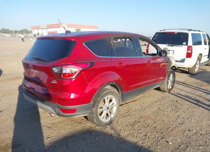 Photo 4 of 2017 Ford Escape SE (VIN 1FMCU0GDXHUC08025)