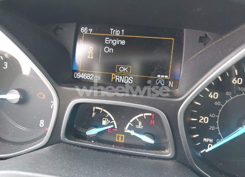 Photo 15 of 2017 Ford Escape SE (VIN 1FMCU0GDXHUC24693)