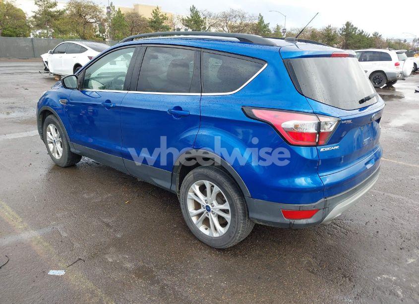 Photo 3 of 2017 Ford Escape SE (VIN 1FMCU0GDXHUC28145)