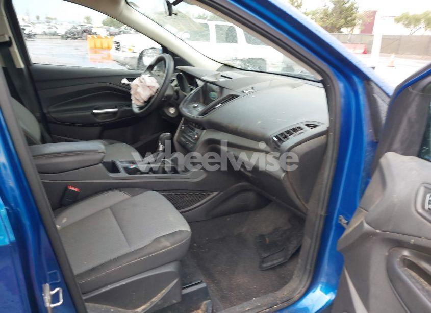 Photo 5 of 2017 Ford Escape SE (VIN 1FMCU0GDXHUC28145)