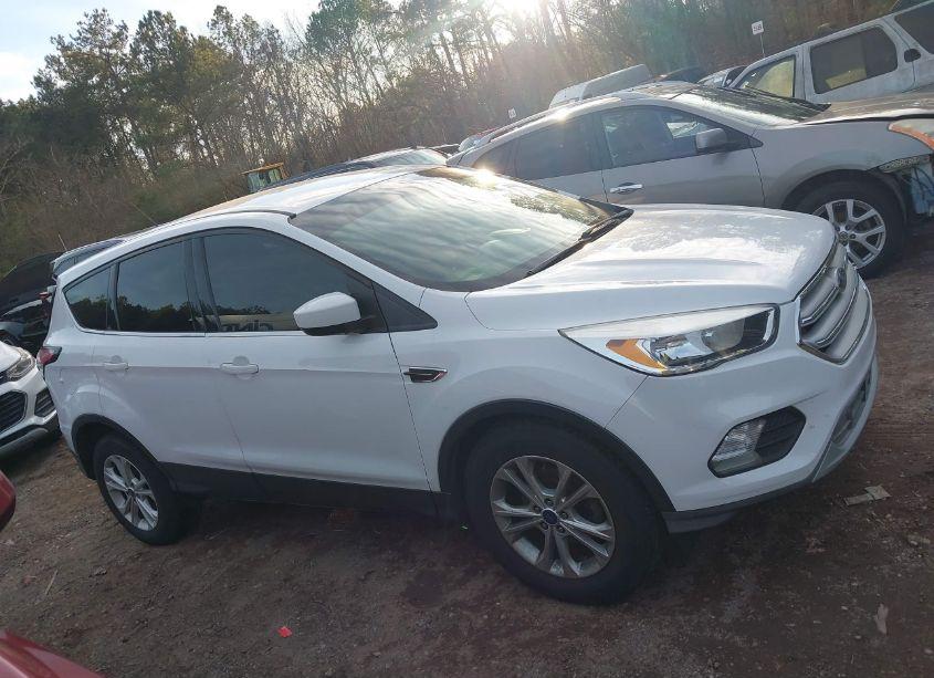 Photo 13 of 2017 Ford Escape SE (VIN 1FMCU0GDXHUC55488)