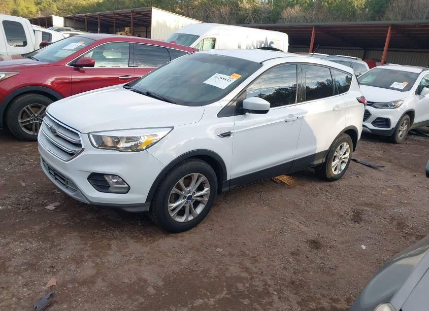 Photo 2 of 2017 Ford Escape SE (VIN 1FMCU0GDXHUC55488)