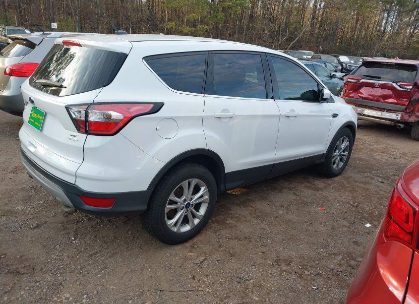 Photo 4 of 2017 Ford Escape SE (VIN 1FMCU0GDXHUC55488)