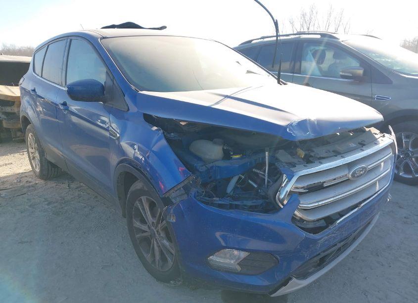 2017 Ford Escape SE (VIN 1FMCU0GDXHUC76728) main photo