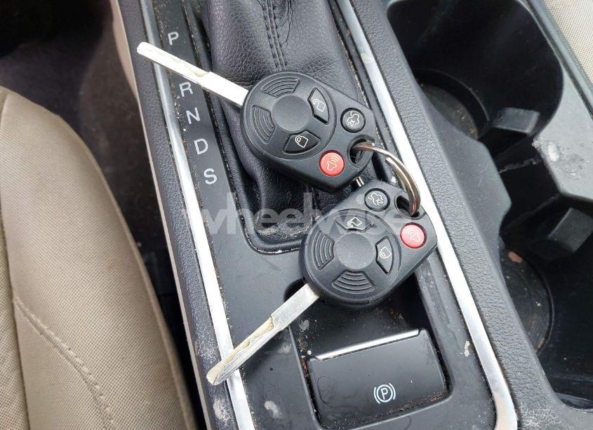 Photo 11 of 2017 Ford Escape SE (VIN 1FMCU0GDXHUD19416)