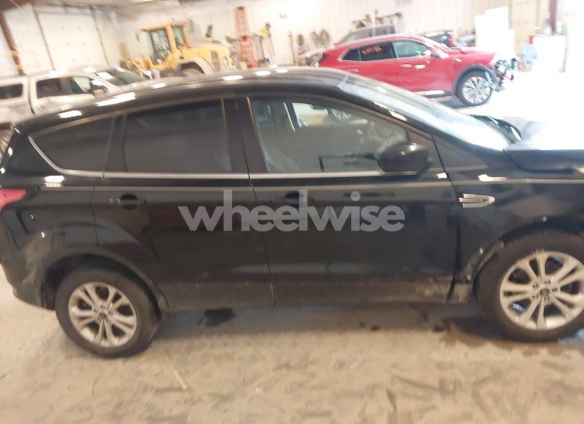 Photo 13 of 2017 Ford Escape SE (VIN 1FMCU0GDXHUD38581)