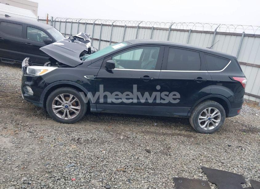 Photo 14 of 2017 Ford Escape SE (VIN 1FMCU0GDXHUD56708)