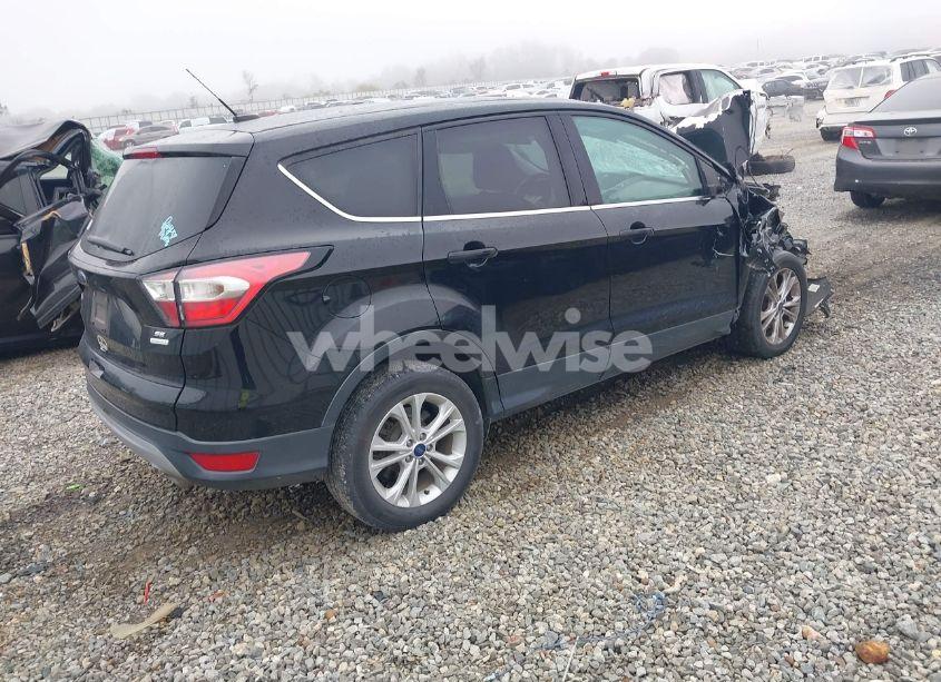 Photo 4 of 2017 Ford Escape SE (VIN 1FMCU0GDXHUD56708)