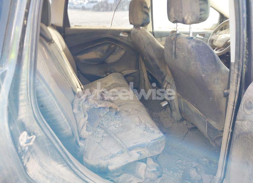 Photo 8 of 2017 Ford Escape SE (VIN 1FMCU0GDXHUD81527)