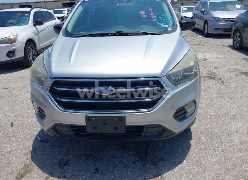 Photo 6 of 2017 Ford Escape SE (VIN 1FMCU0GDXHUE07298)