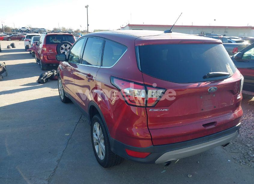 Photo 3 of 2017 Ford Escape SE (VIN 1FMCU0GDXHUE07818)