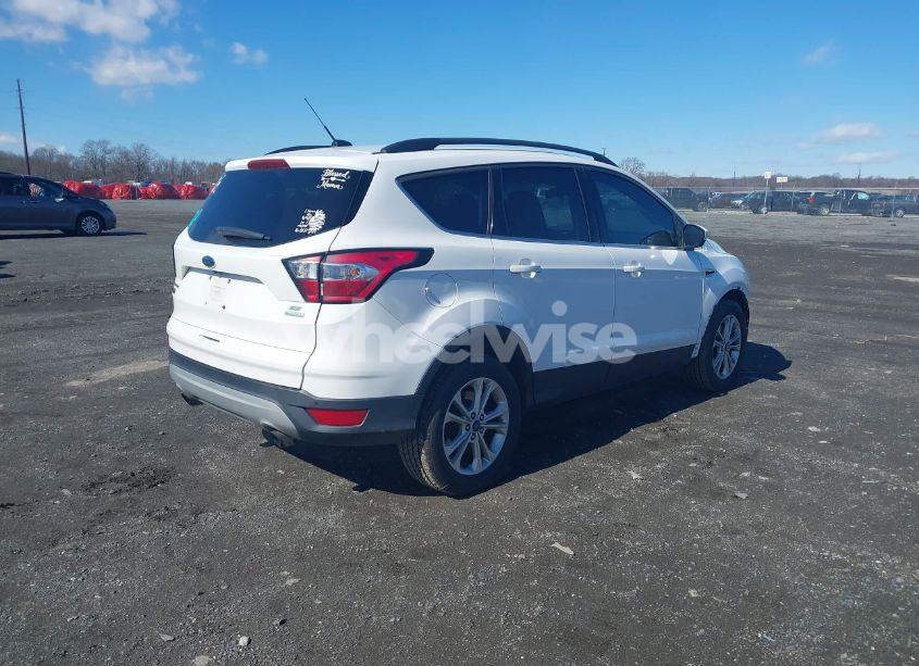 Photo 4 of 2017 Ford Escape SE (VIN 1FMCU0GDXHUE44058)