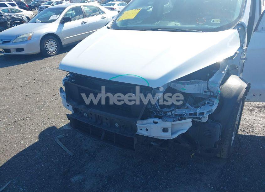 Photo 6 of 2017 Ford Escape SE (VIN 1FMCU0GDXHUE44058)