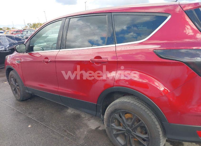 Photo 15 of 2017 Ford Escape SE (VIN 1FMCU0GDXHUE57098)