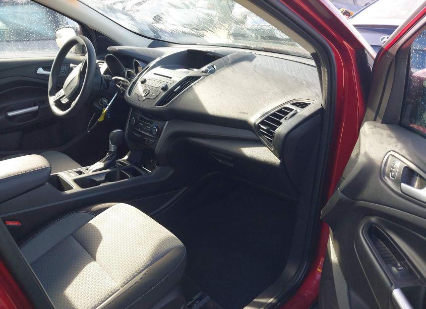 Photo 5 of 2017 Ford Escape SE (VIN 1FMCU0GDXHUE67775)