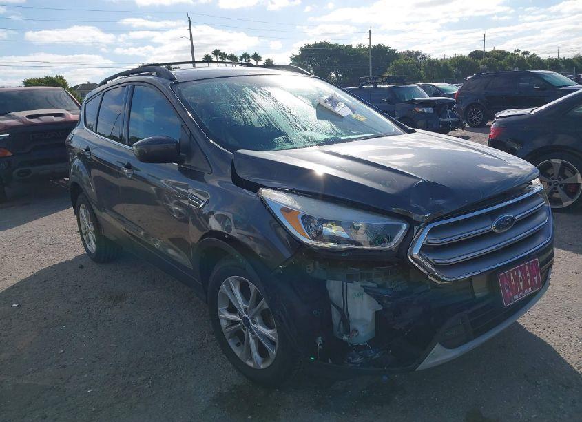 Photo 6 of 2017 Ford Escape SE (VIN 1FMCU0GDXHUE69705)