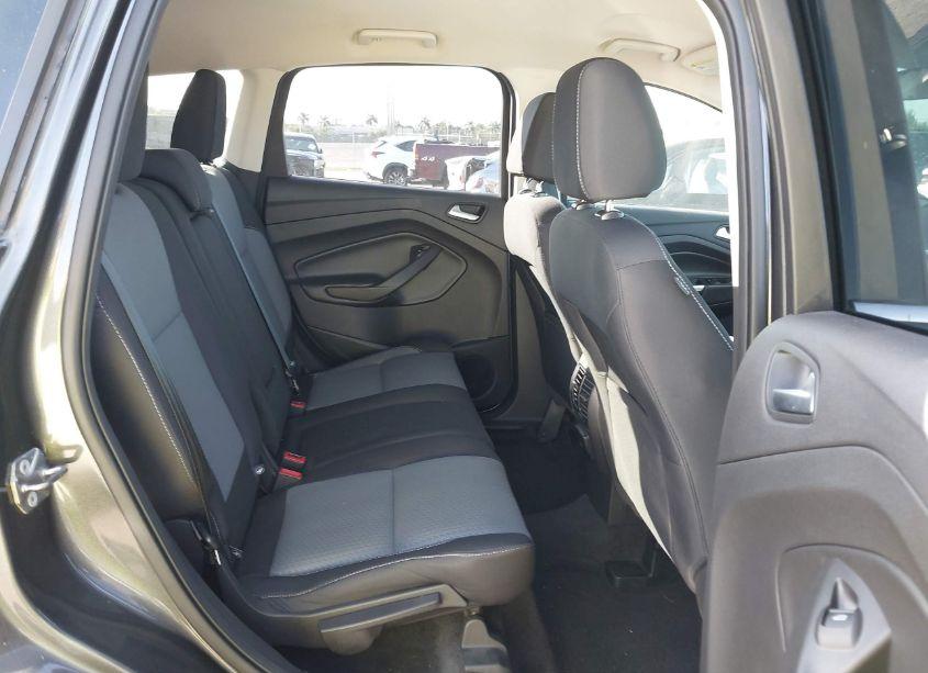 Photo 8 of 2017 Ford Escape SE (VIN 1FMCU0GDXHUE69705)