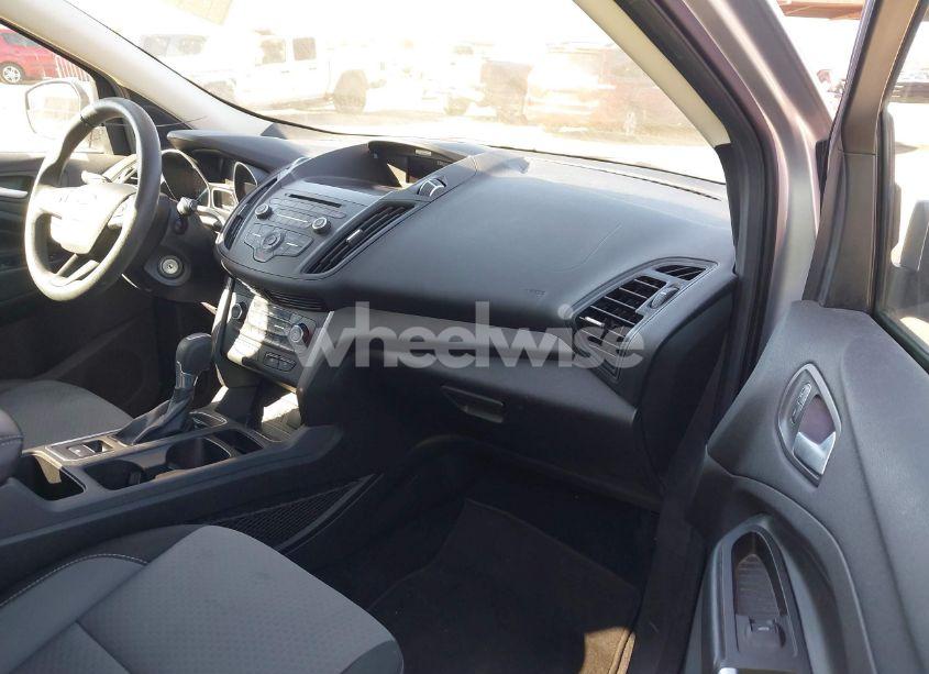 Photo 5 of 2017 Ford Escape SE (VIN 1FMCU0GDXHUE92207)