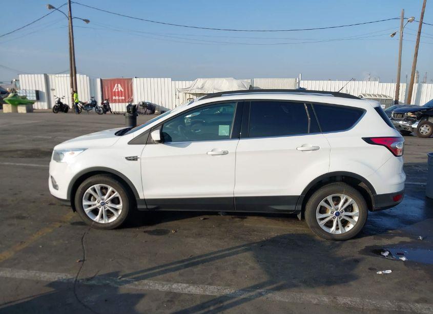 Photo 14 of 2018 Ford Escape SE (VIN 1FMCU0GDXJUA43339)