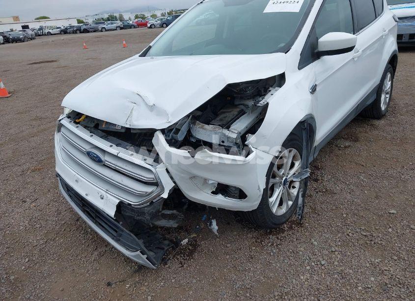 Photo 6 of 2018 Ford Escape SE (VIN 1FMCU0GDXJUA85915)