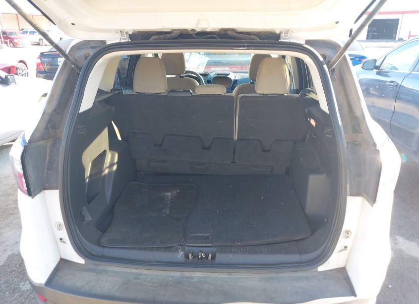 Photo 12 of 2018 Ford Escape SE (VIN 1FMCU0GDXJUB11929)