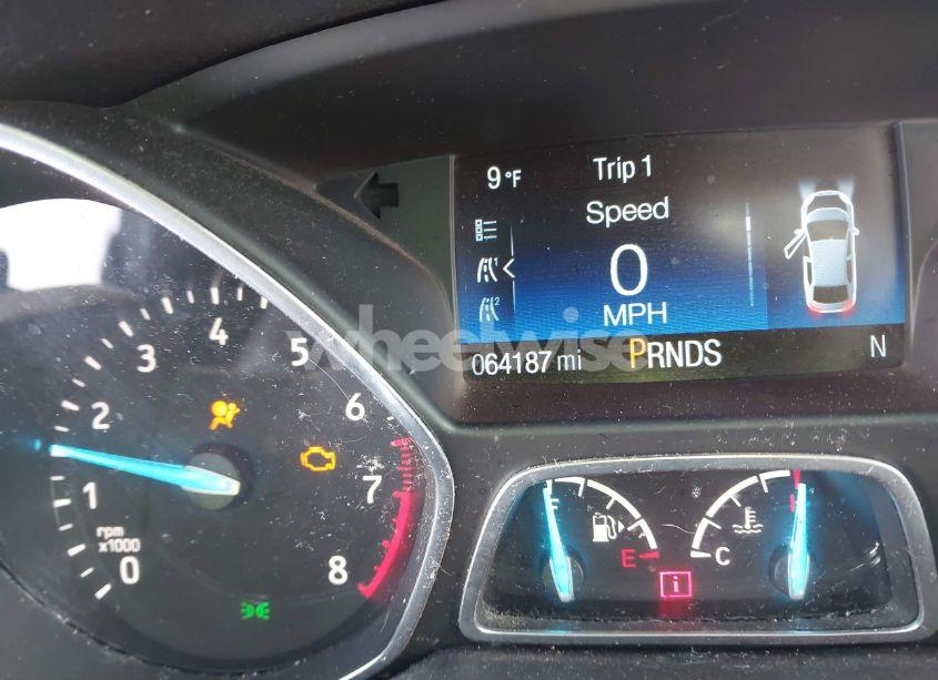 Photo 15 of 2018 Ford Escape SE (VIN 1FMCU0GDXJUC18169)