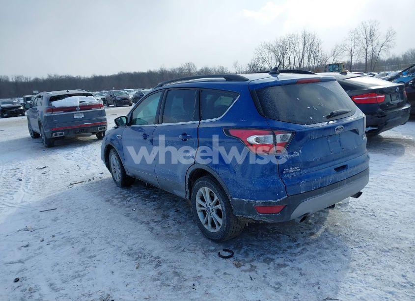 Photo 3 of 2018 Ford Escape SE (VIN 1FMCU0GDXJUC18169)