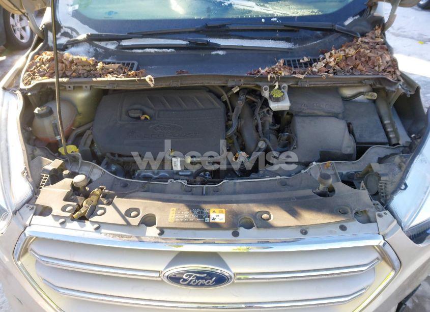Photo 10 of 2018 Ford Escape SE (VIN 1FMCU0GDXJUC30953)