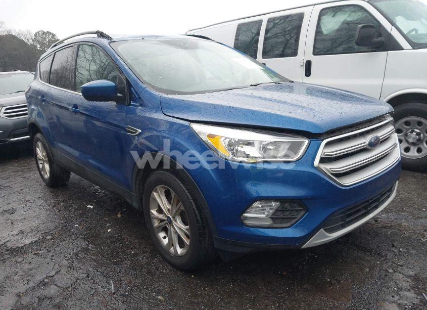 2018 Ford Escape SE (VIN 1FMCU0GDXJUC49857) main photo