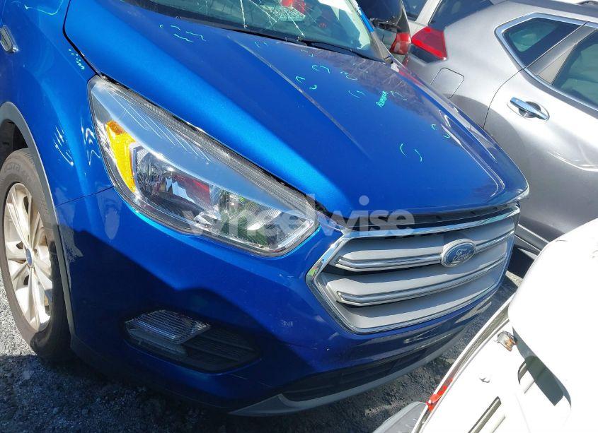 Photo 10 of 2018 Ford Escape SE (VIN 1FMCU0GDXJUC49857)