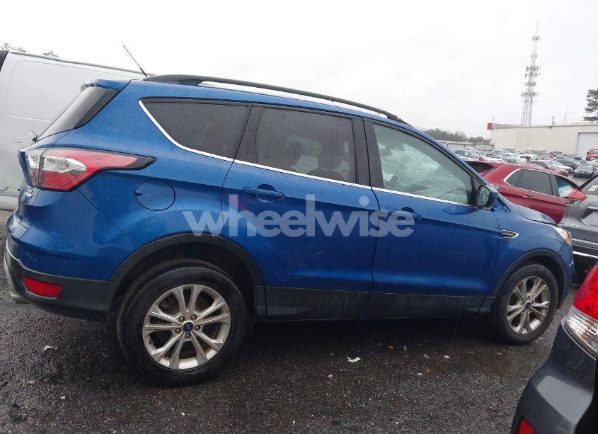 Photo 11 of 2018 Ford Escape SE (VIN 1FMCU0GDXJUC49857)