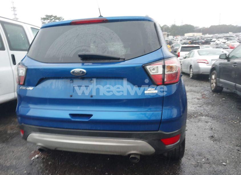 Photo 13 of 2018 Ford Escape SE (VIN 1FMCU0GDXJUC49857)