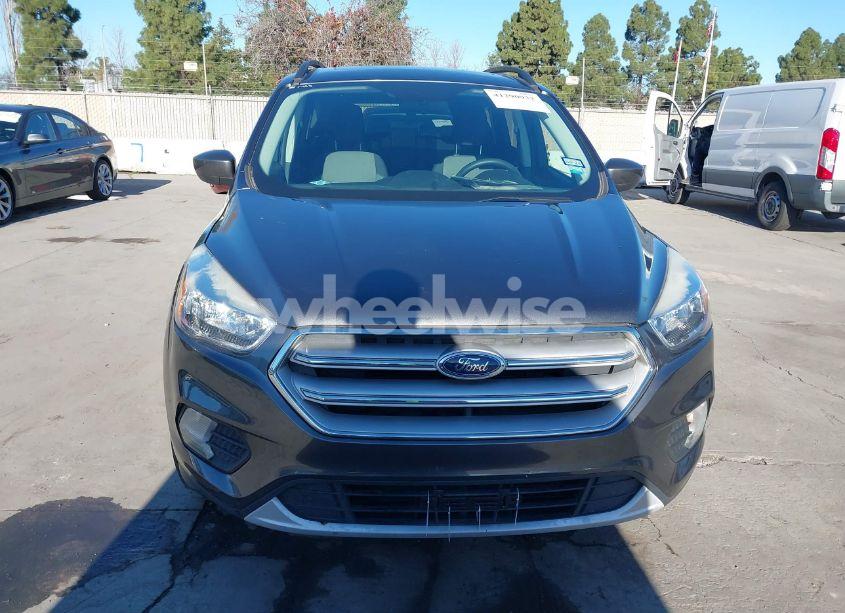 Photo 12 of 2018 Ford Escape SE (VIN 1FMCU0GDXJUC90005)