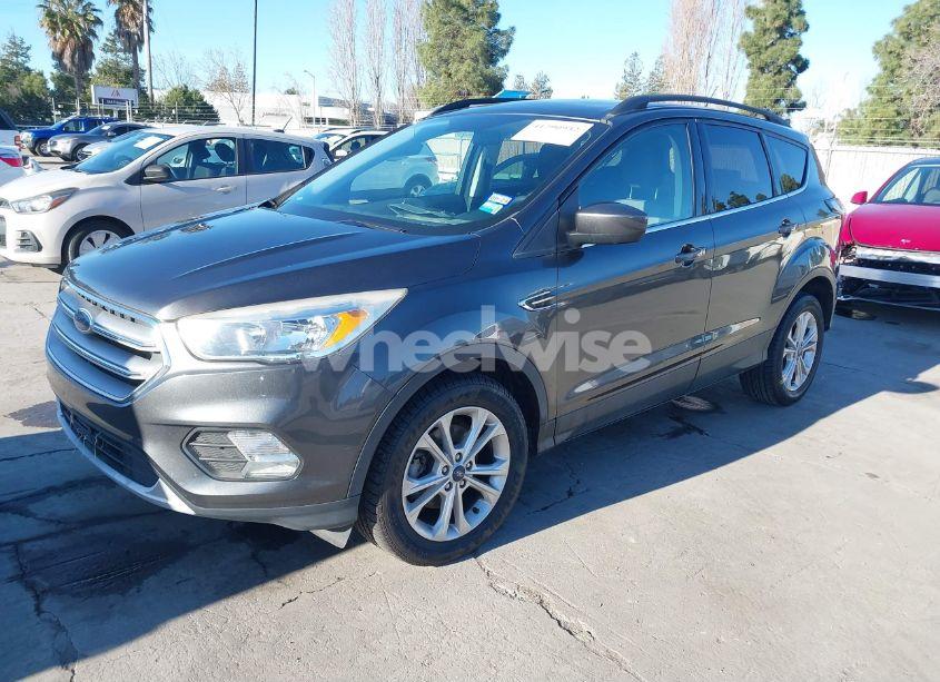 Photo 2 of 2018 Ford Escape SE (VIN 1FMCU0GDXJUC90005)