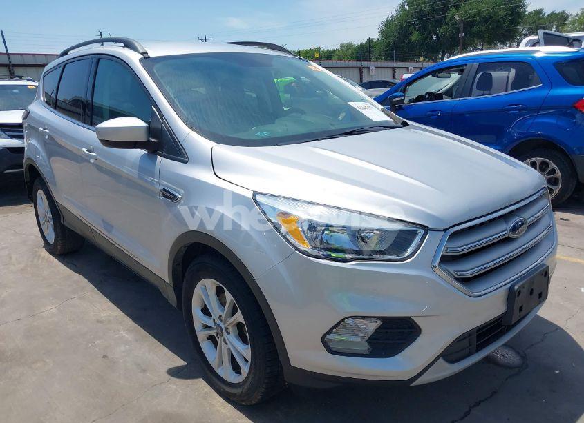2018 Ford Escape SE (VIN 1FMCU0GDXJUD20233) main photo