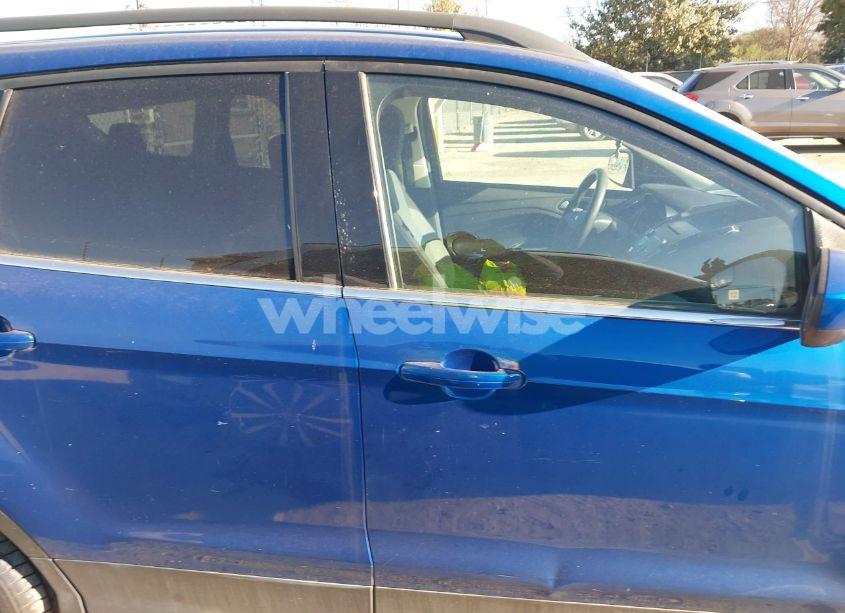 Photo 14 of 2018 Ford Escape SE (VIN 1FMCU0GDXJUD31765)