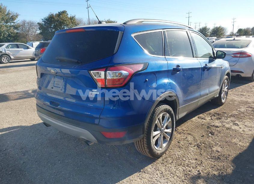 Photo 4 of 2018 Ford Escape SE (VIN 1FMCU0GDXJUD31765)