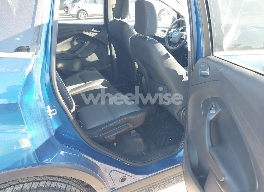 Photo 8 of 2018 Ford Escape SE (VIN 1FMCU0GDXJUD31765)