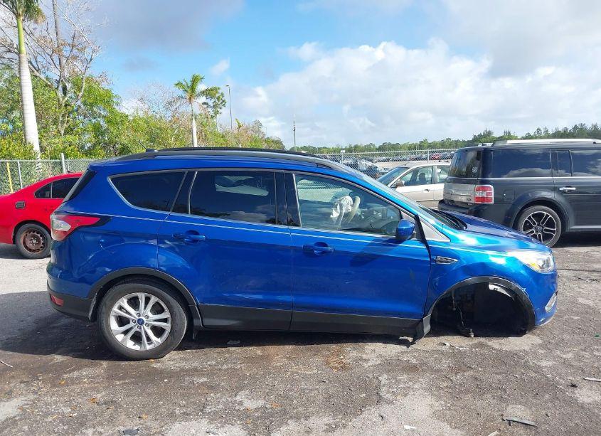 Photo 13 of 2018 Ford Escape SE (VIN 1FMCU0GDXJUD60991)