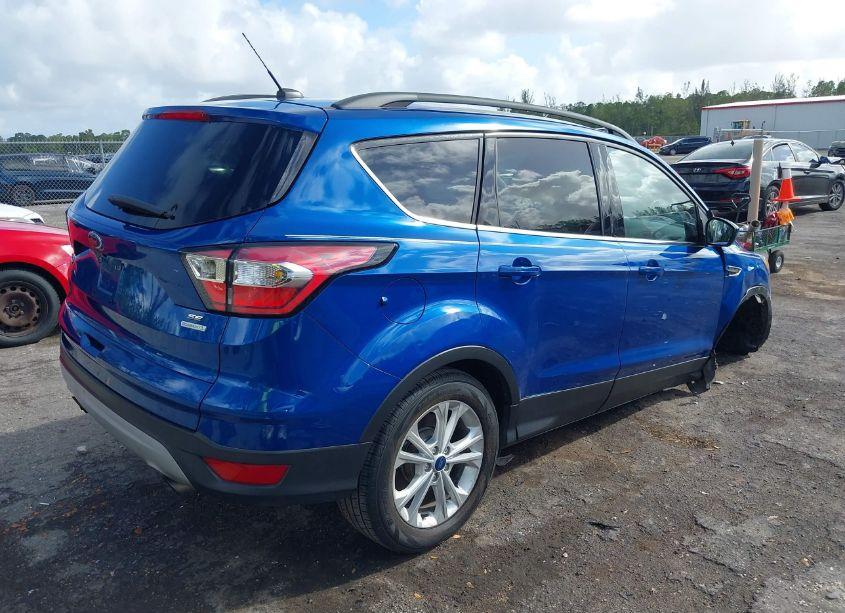 Photo 4 of 2018 Ford Escape SE (VIN 1FMCU0GDXJUD60991)