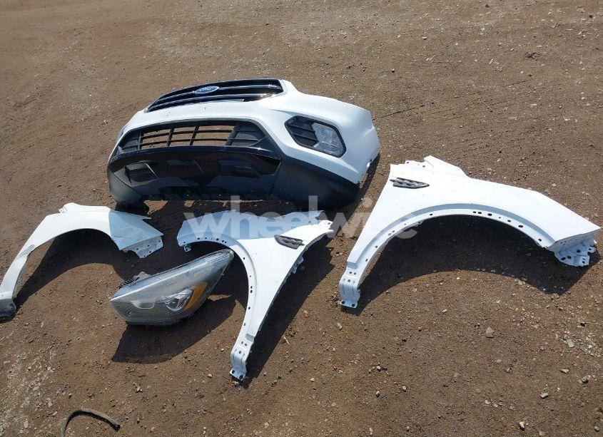 Photo 12 of 2019 Ford Escape SE (VIN 1FMCU0GDXKUA20404)