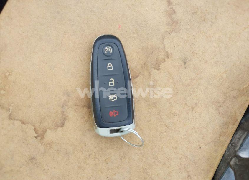 Photo 11 of 2019 Ford Escape SE (VIN 1FMCU0GDXKUB95350)