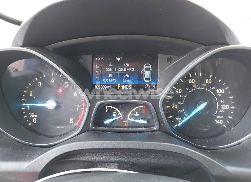 Photo 7 of 2019 Ford Escape SE (VIN 1FMCU0GDXKUB95350)