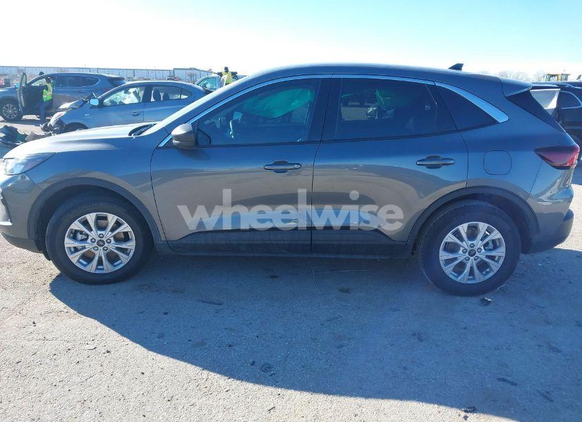 Photo 14 of 2024 Ford Escape ACTIVE (VIN 1FMCU0GN0RUA32483)