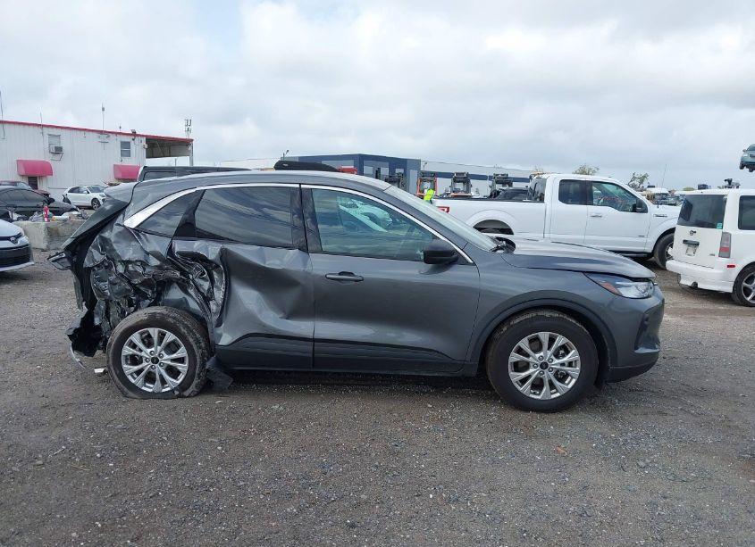 Photo 13 of 2024 Ford Escape ACTIVE (VIN 1FMCU0GN0RUB62036)
