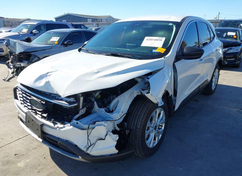 Photo 2 of 2023 Ford Escape ACTIVE (VIN 1FMCU0GN1PUB30712)