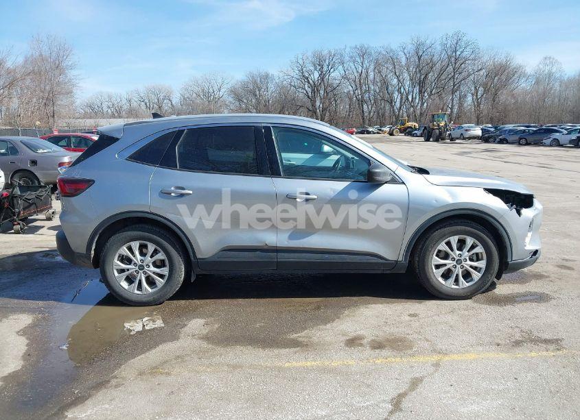 Photo 14 of 2024 Ford Escape ACTIVE (VIN 1FMCU0GN1RUA03395)