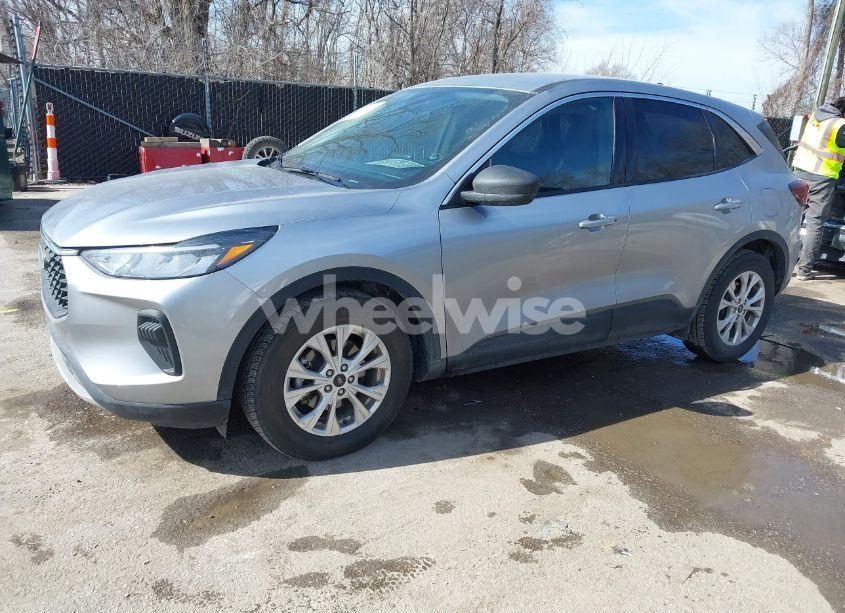 Photo 2 of 2024 Ford Escape ACTIVE (VIN 1FMCU0GN1RUA03395)