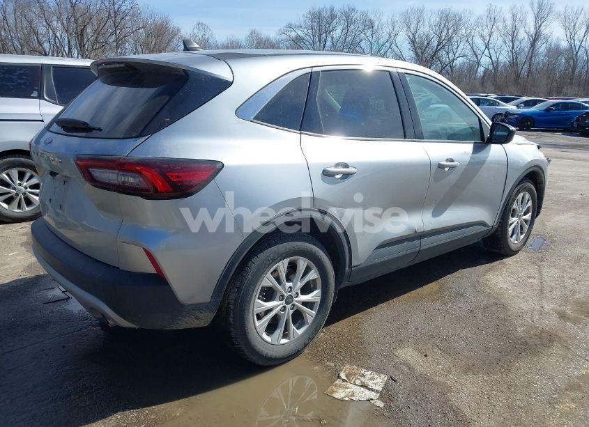 Photo 4 of 2024 Ford Escape ACTIVE (VIN 1FMCU0GN1RUA03395)