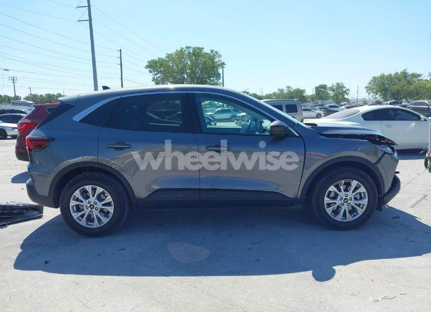 Photo 13 of 2024 Ford Escape ACTIVE (VIN 1FMCU0GN1RUB28672)